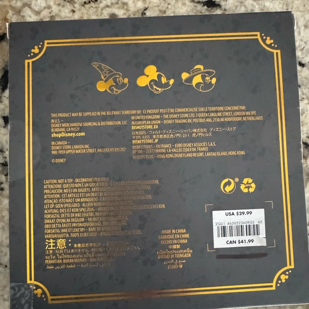 Mickey Mouse 3 Key Set Disney Store Special Edition‎ Through The Years Open Box